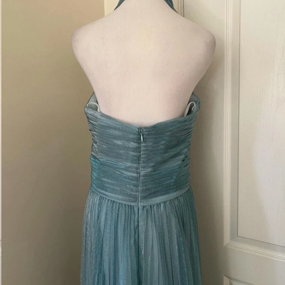 HALSTON Leilani Pleated Shimmer Gown Size 10US - Picture 7 of 8